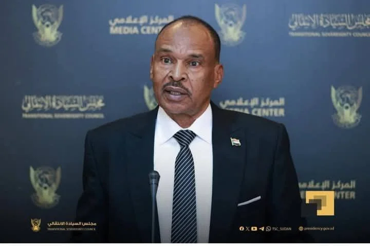 أ.د أحمد آدم أحمد
